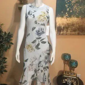 New with tag Calvin Klein Women's Floral Ruffled Pastel Baby Bleu Dress size 4